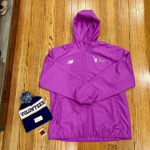 tcs New York marathon 2025 jacket + hat + pin M volunteer